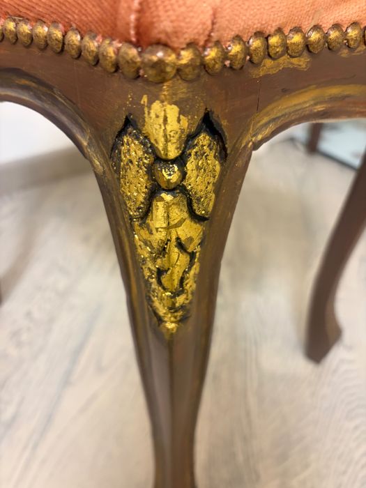 Вінтажні пуф-стілець в стилі  бороко ( 2 шт) зроблені в Італії