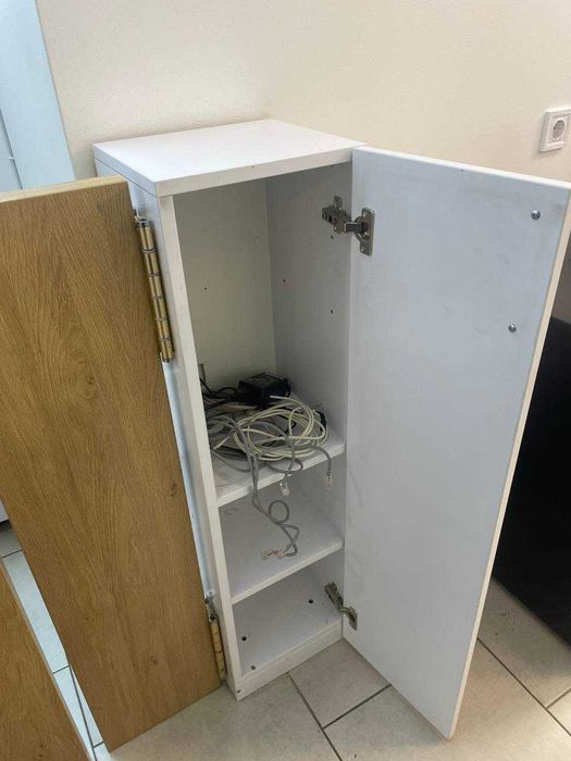 Продам тумбу з дверцятами в гарному стані