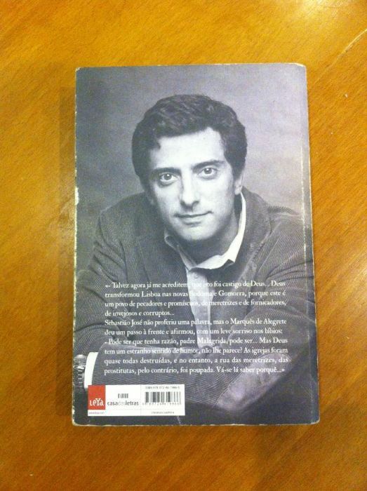 Livro Quando Lisboa Tremeu de Domingos Amaral