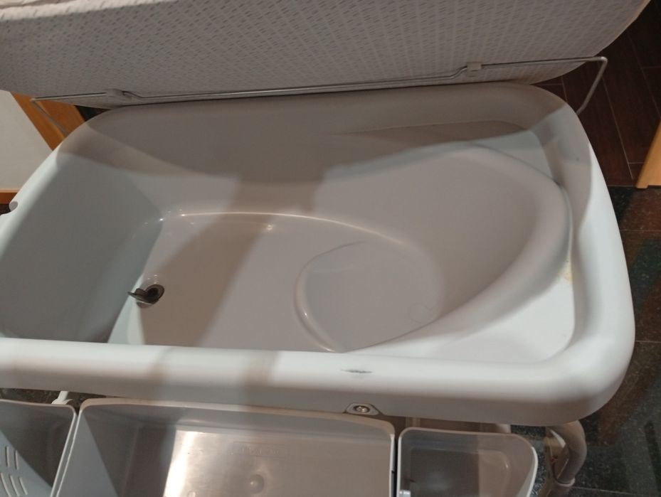 Chicco - Banheira muda-fraldas Cuddle & Bubble Stone