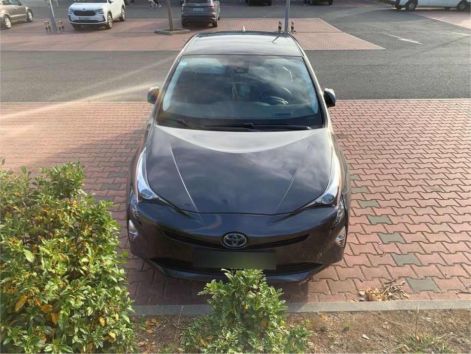 Toyota Prius 1.8 Luxury Pele