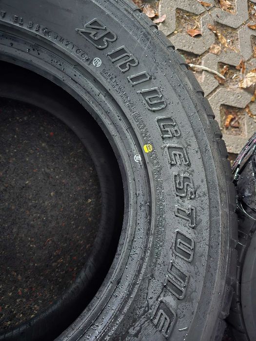 Резина шини Bridgestone 4x4 275/60 R15