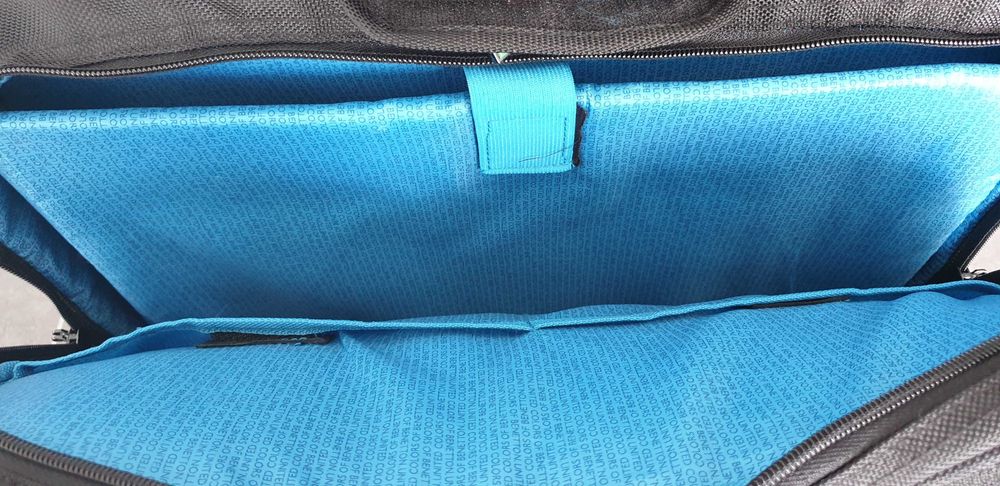 Mala Trolley Executivo Benetton - NOVA