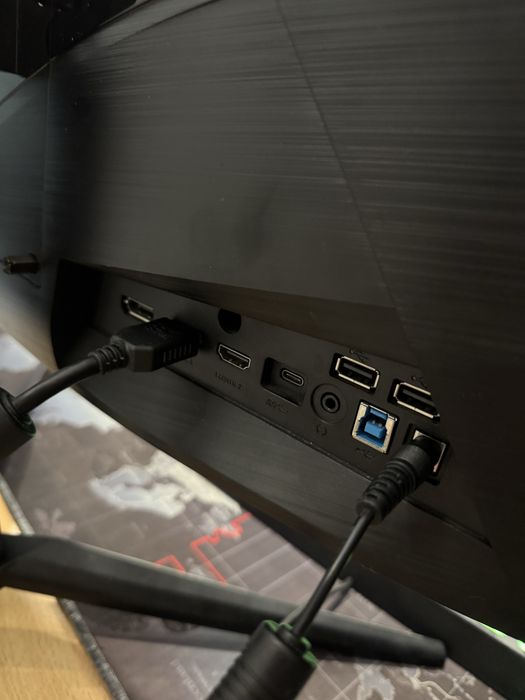 Monitor curvo MSI 180hz/1ms/31.5 polegadas