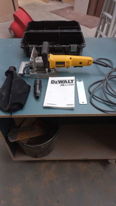 Frezarka lamelownica  dewalt