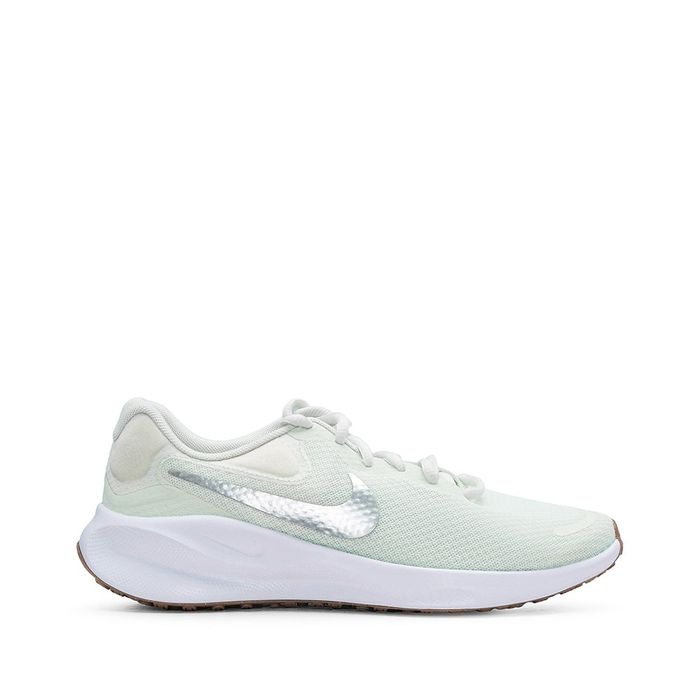 Nike Revolution 7
