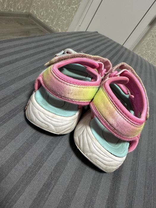 Босоніжки Skechers 25