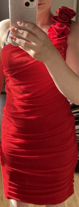 Sukienka czerwona na jedno ramię kwiaty 3D