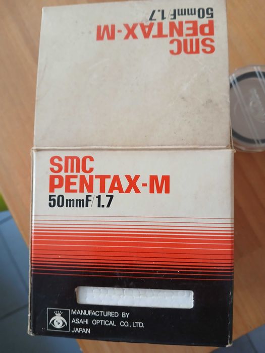 Pentax ME + SMC 50mm f/1.7 + 80-200mm f/4.5 + Flash Sunpak GX24
