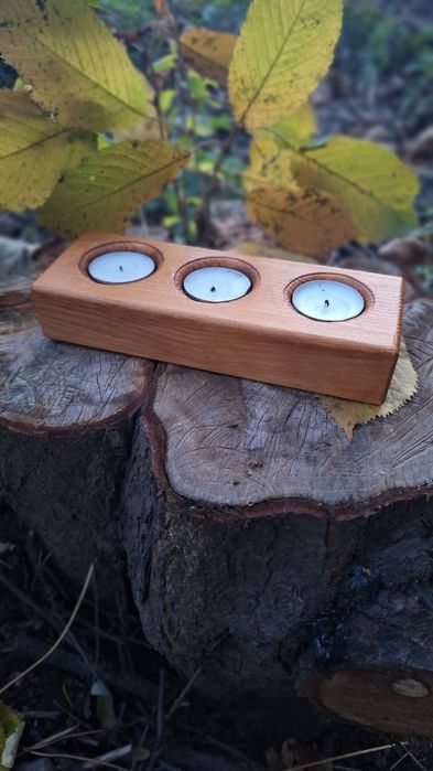 Підсвічники з дерева