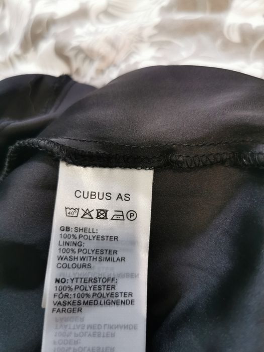 Czarna sukienka Cubus r. 34 z paseczkiem