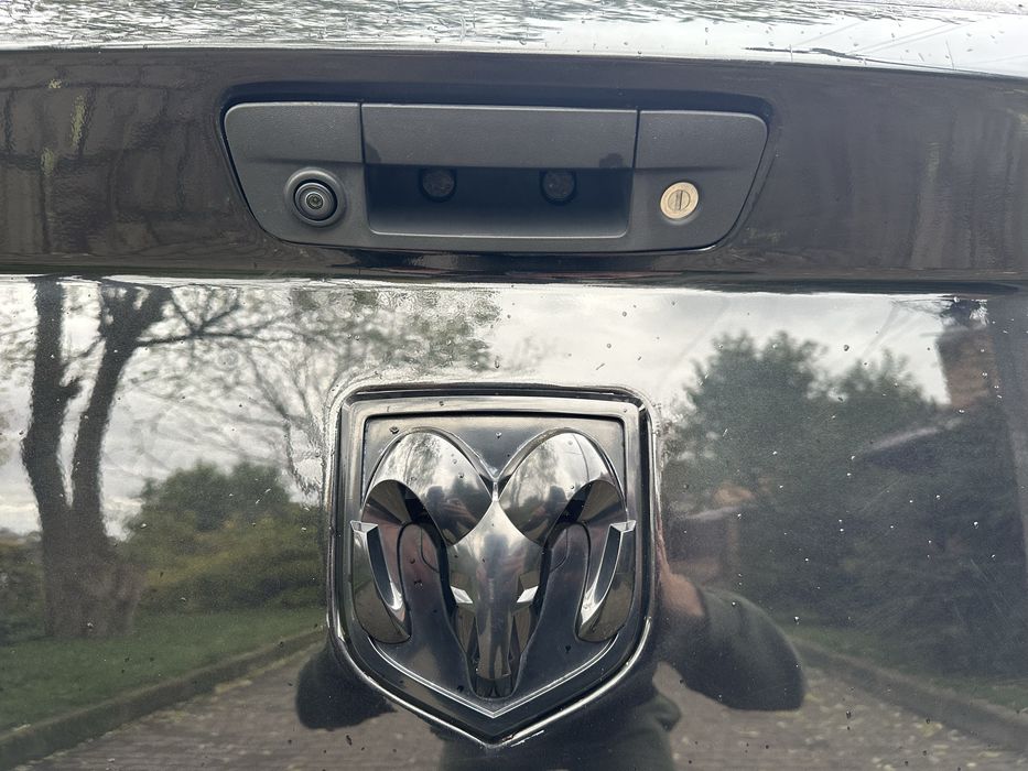 Продам легковой пикап 6 мест DODGE RAM 1500 в идеальном состоянии