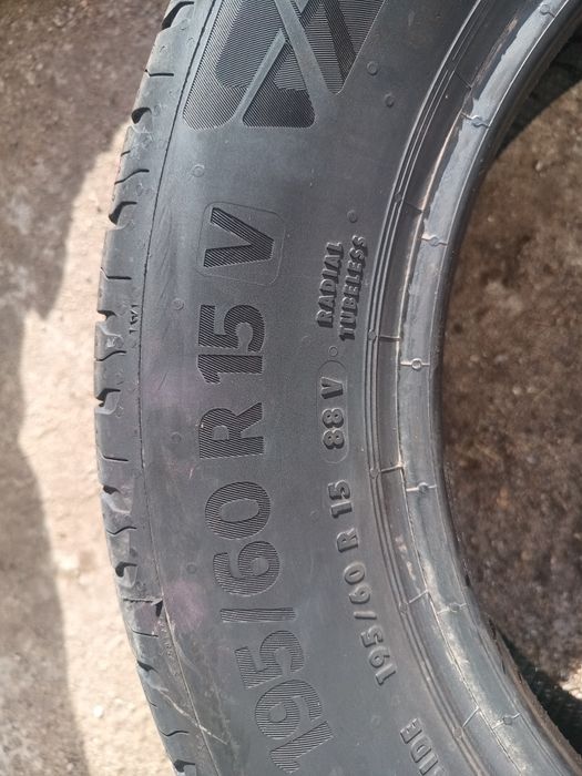Opona  196/60R15 Continental