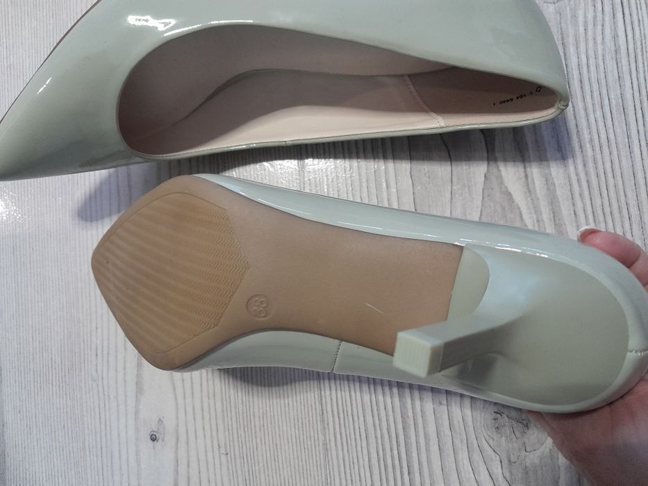 Szpilki 38 graceland