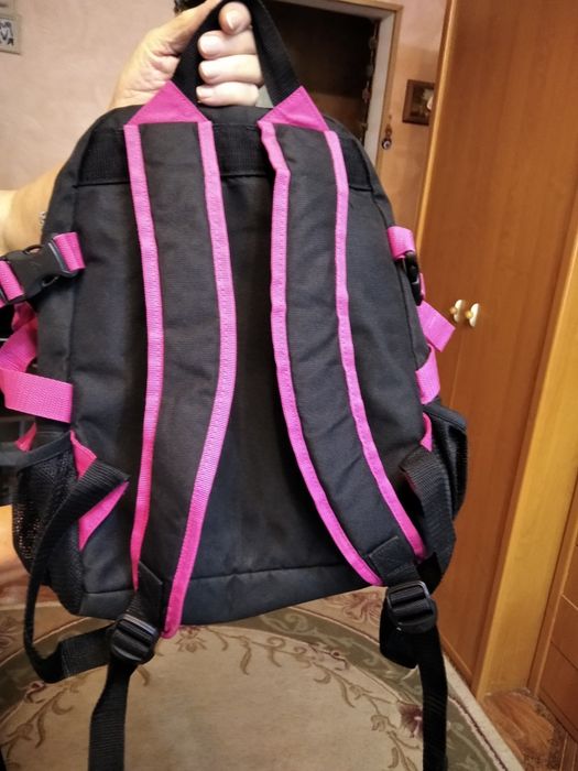 Продаю рюкзак для школьников