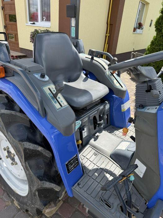 Японский трактор ISEKI SIAL HUNTER 22 — сел и поехал. Состояние огонь