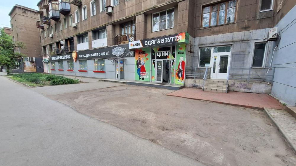 Продаж приміщення на пр. Металургів - 70 кв.м.