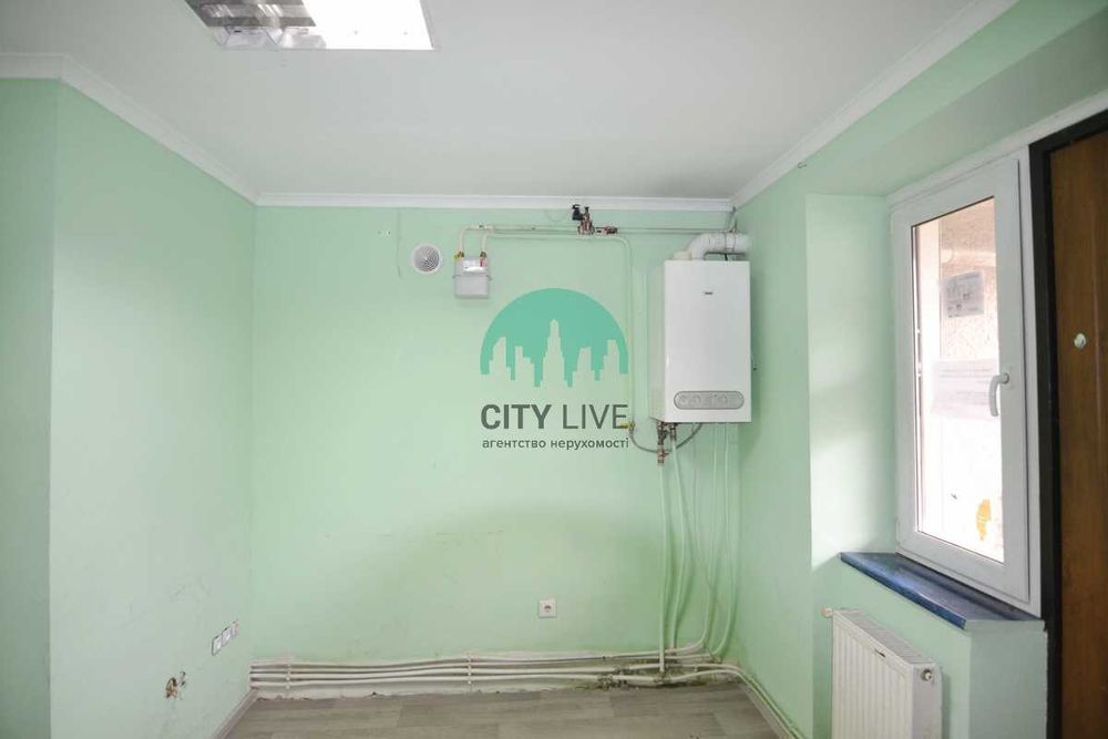 Фасадне комерційне приміщення навпроти Молодіжного парку!(1)