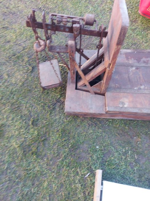 Stara waga drewniana