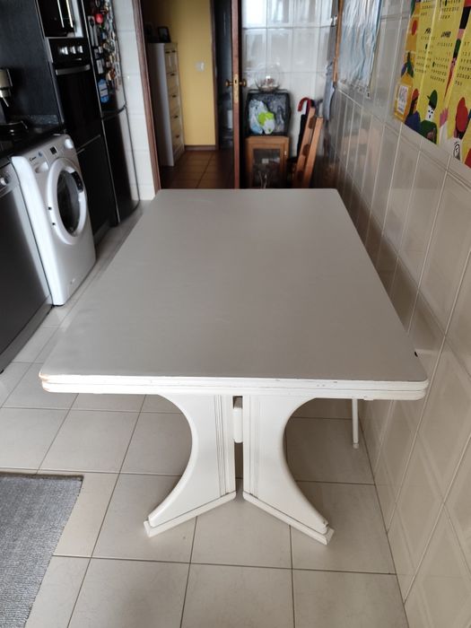 Mesa de jantar extensível