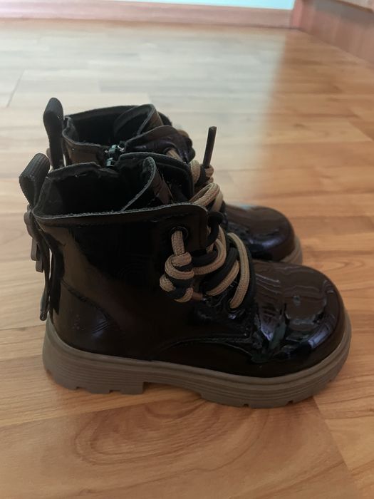 Дитячі черевички