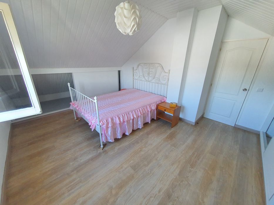 Apartamento T2 1 andar de uma moradia