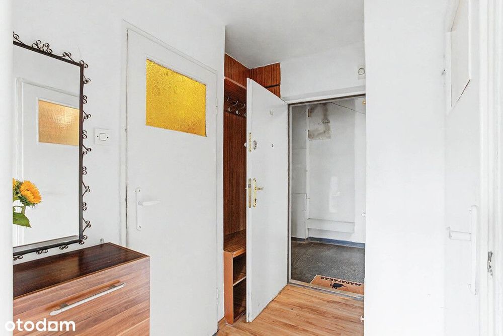 Warszawa, Śródmieście | 27,71 m²  | winda | KW |