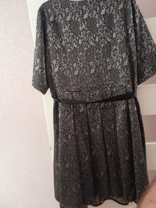 Sukienka  na rozmiarv52/54