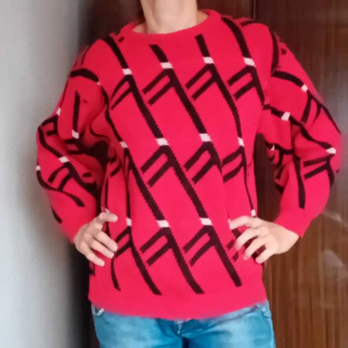 sweter czerwony w kratę 38