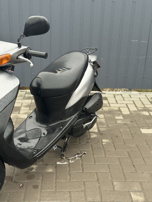 Скутер Suzuki lets2