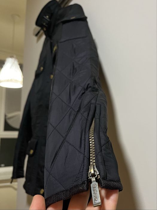 Kurtka Barbour International damska czarna pikowana 34 XS