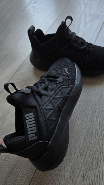 Nowe wsuwane buty PUMA Soft Enzo NXT PS roz.31 dł.18,5cm
Twój maluch m