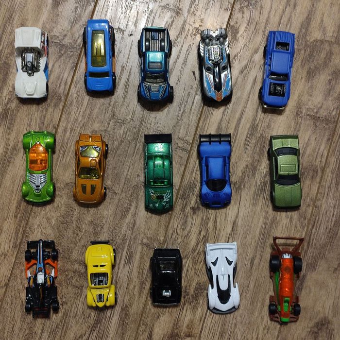 Машинки Хот Вілс Hot Wheels