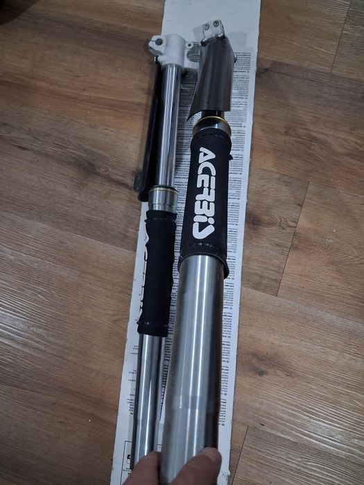 Suspensão invertida regulável 780m Nova