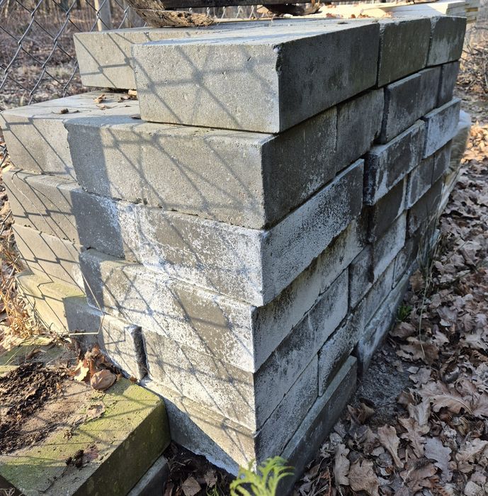 Bloczki fundamentowe betonowe