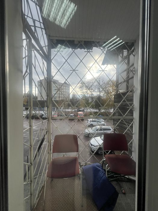 Здається в оренду комерційне приміщення 190 кв.м з фасадним входом.