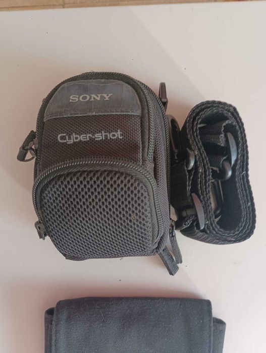 Diversas carteiras de bolso