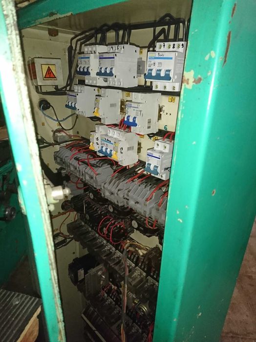 Станок плоскошлифовальный TOS BRH 20A