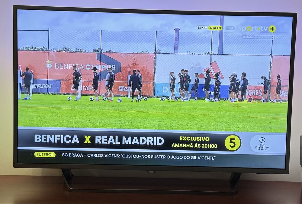 Tv Philips 4K 43” C/Ambilight