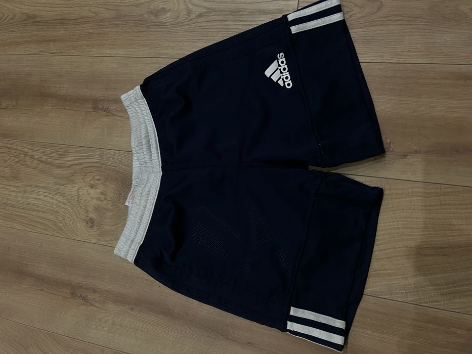Спортивні Шорти adidas 140
