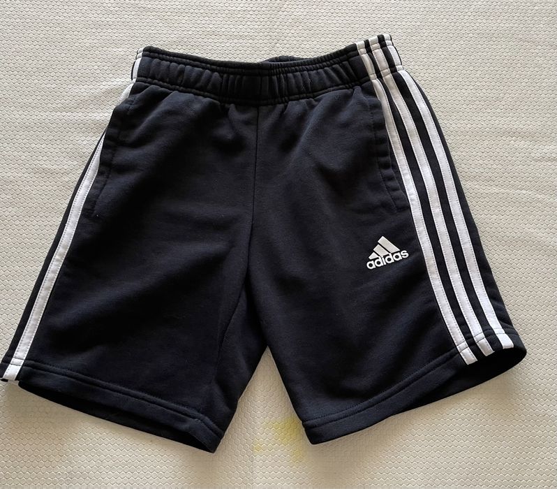 Calções criança adidas - Ótimo estado