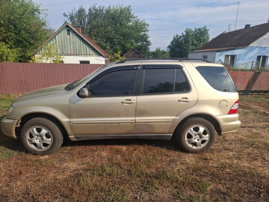 Mercedes-Benz ml270
