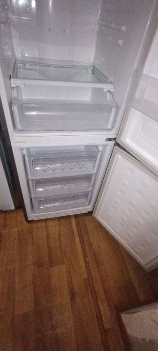 Продам холодильник в хорошем состоянии!!!
