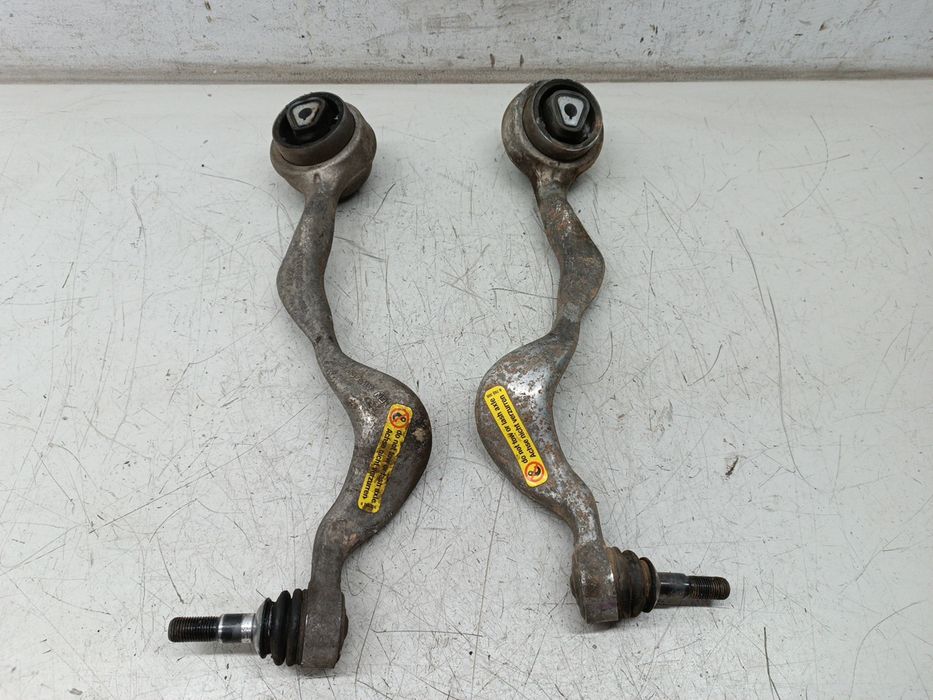 Braços de suspensão inferiores Esq./ Drt. - BMW 3 Touring (E91) | 04 - 12