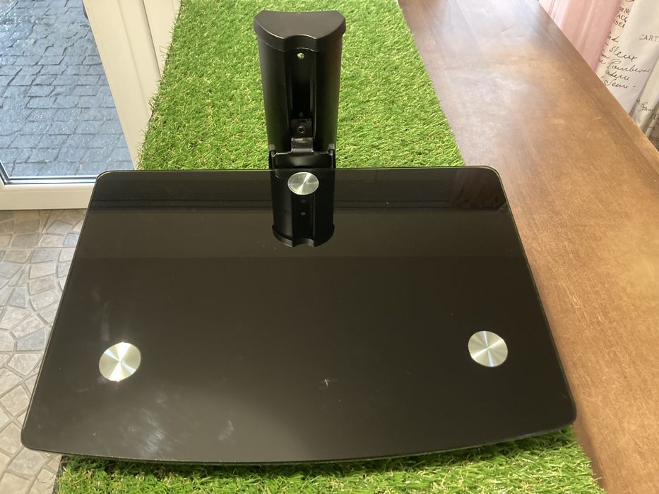 Полка под телевизор