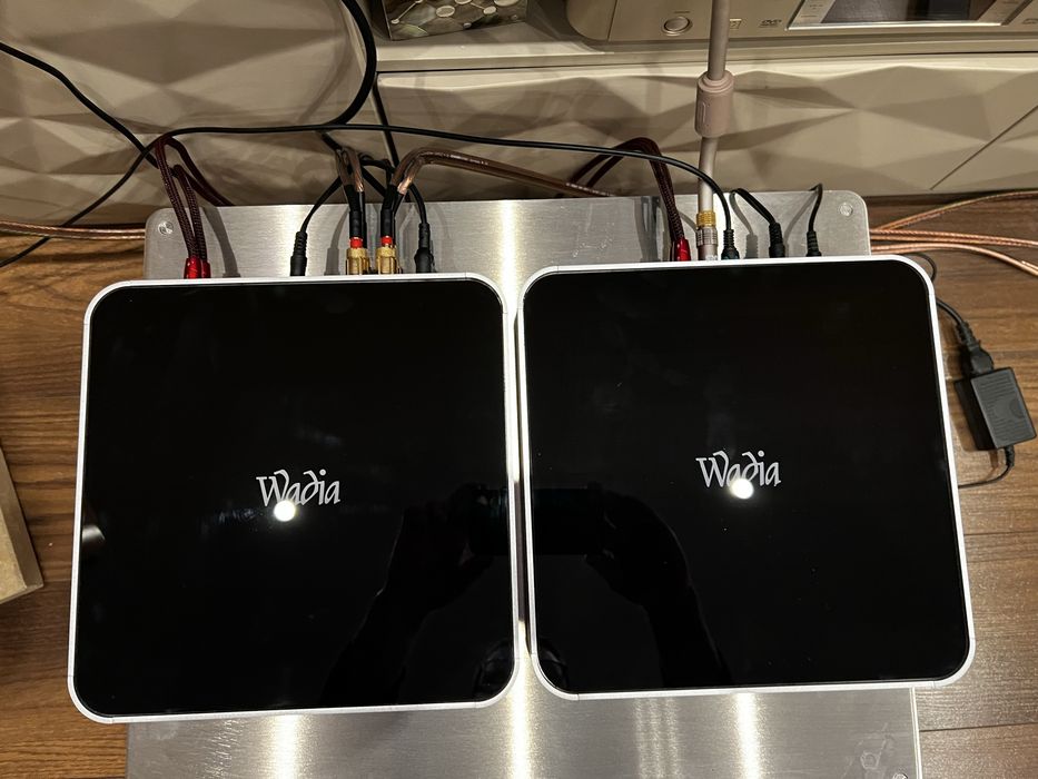 Wadia di122 +Wadia di102