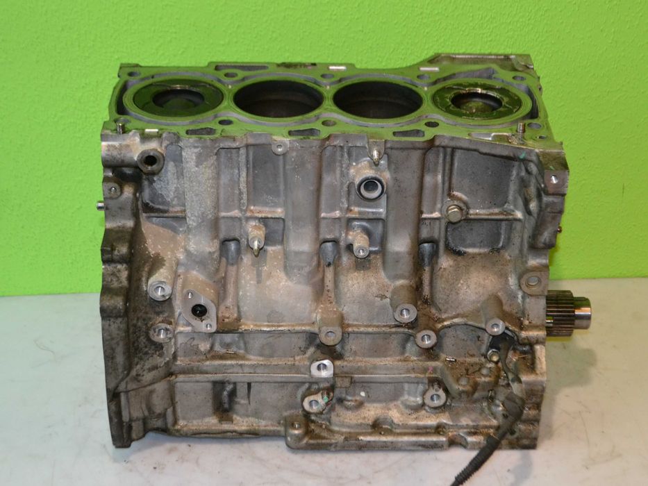 Blok silnika wał korbowy tłoki TOYOTA COROLLA AVENSIS RAV4 2.0 D4D