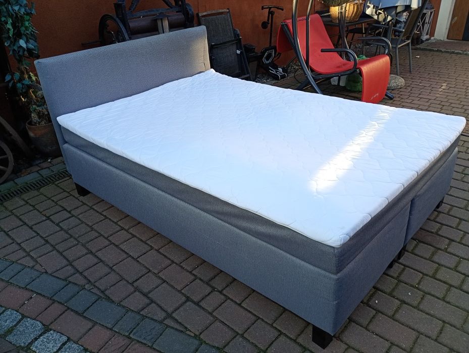 Łóżko tapicerowane kontynentalne