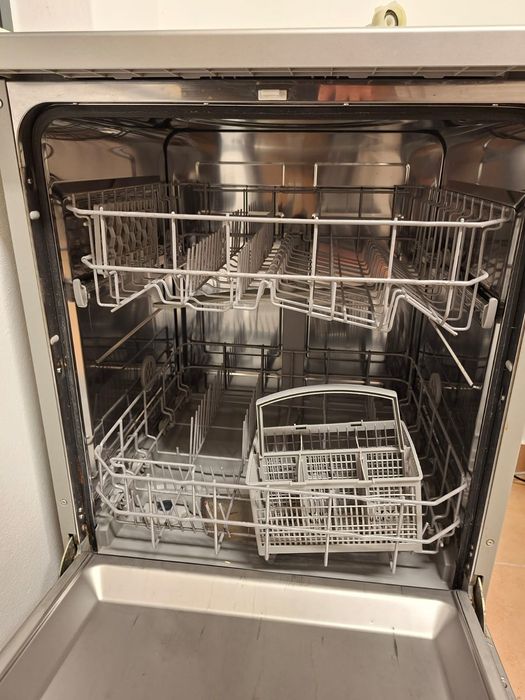 Máquina Loiça Midea