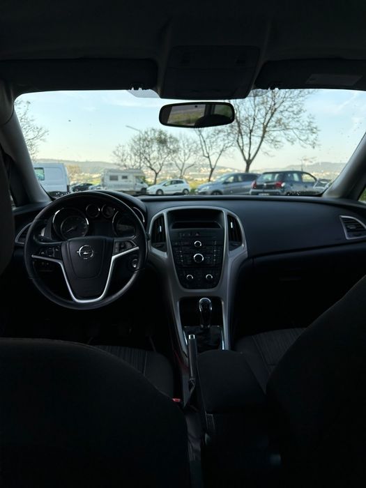 Opel Astra 2012 Nacional